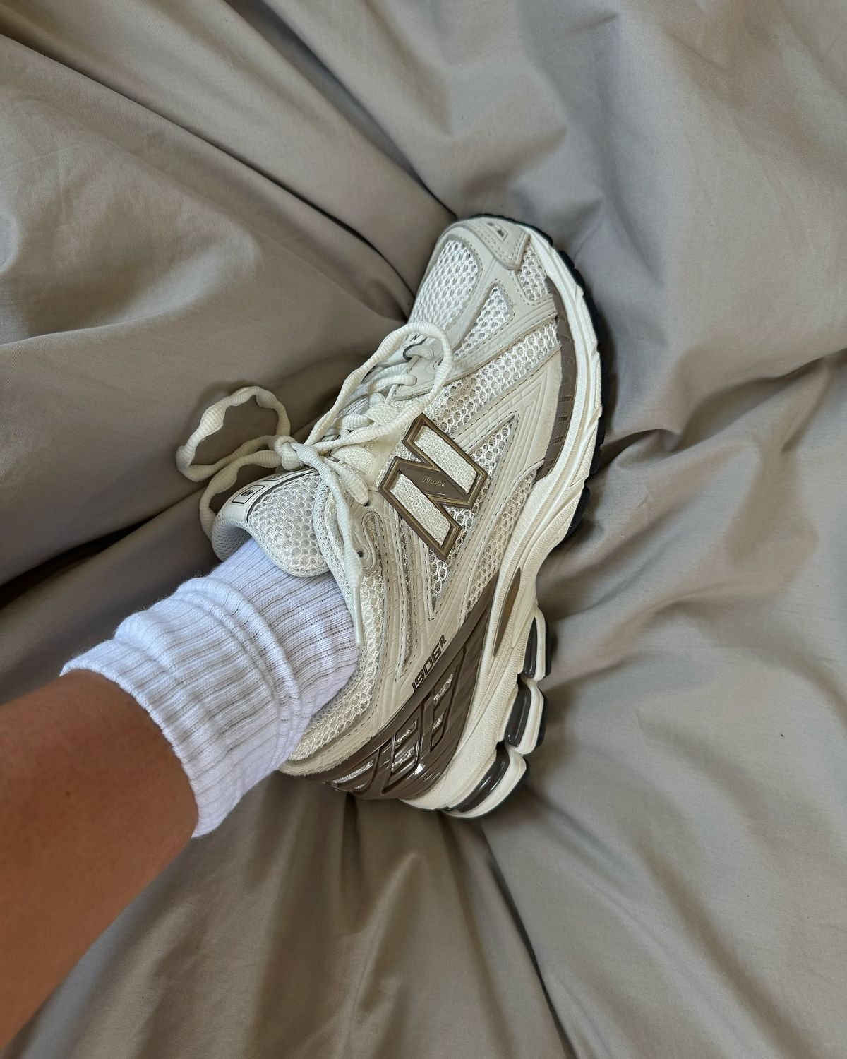 New Balance 1906