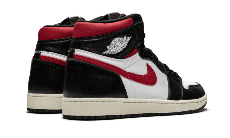 Nike Air Jordan 1 Retro High Black Gym Red-sneakers-Air Jordan-pikastore.cz