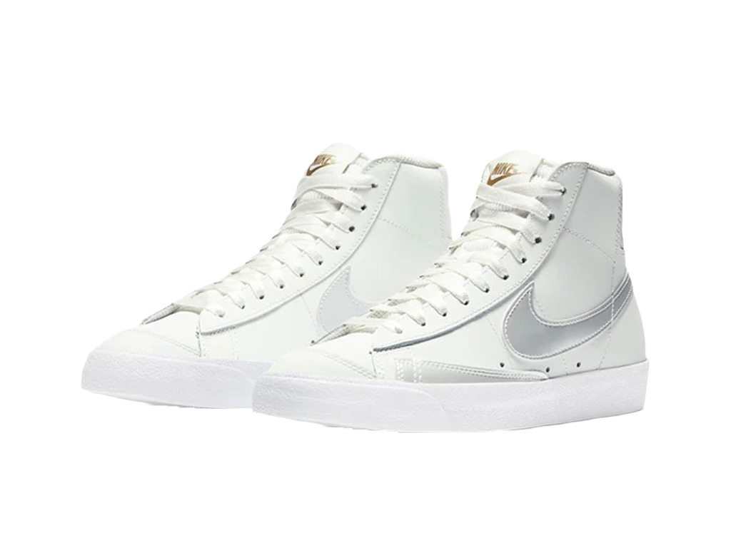Nike Wmns Blazer Mid 77 Essential White Metallic Silver-Nike-pikastore.cz