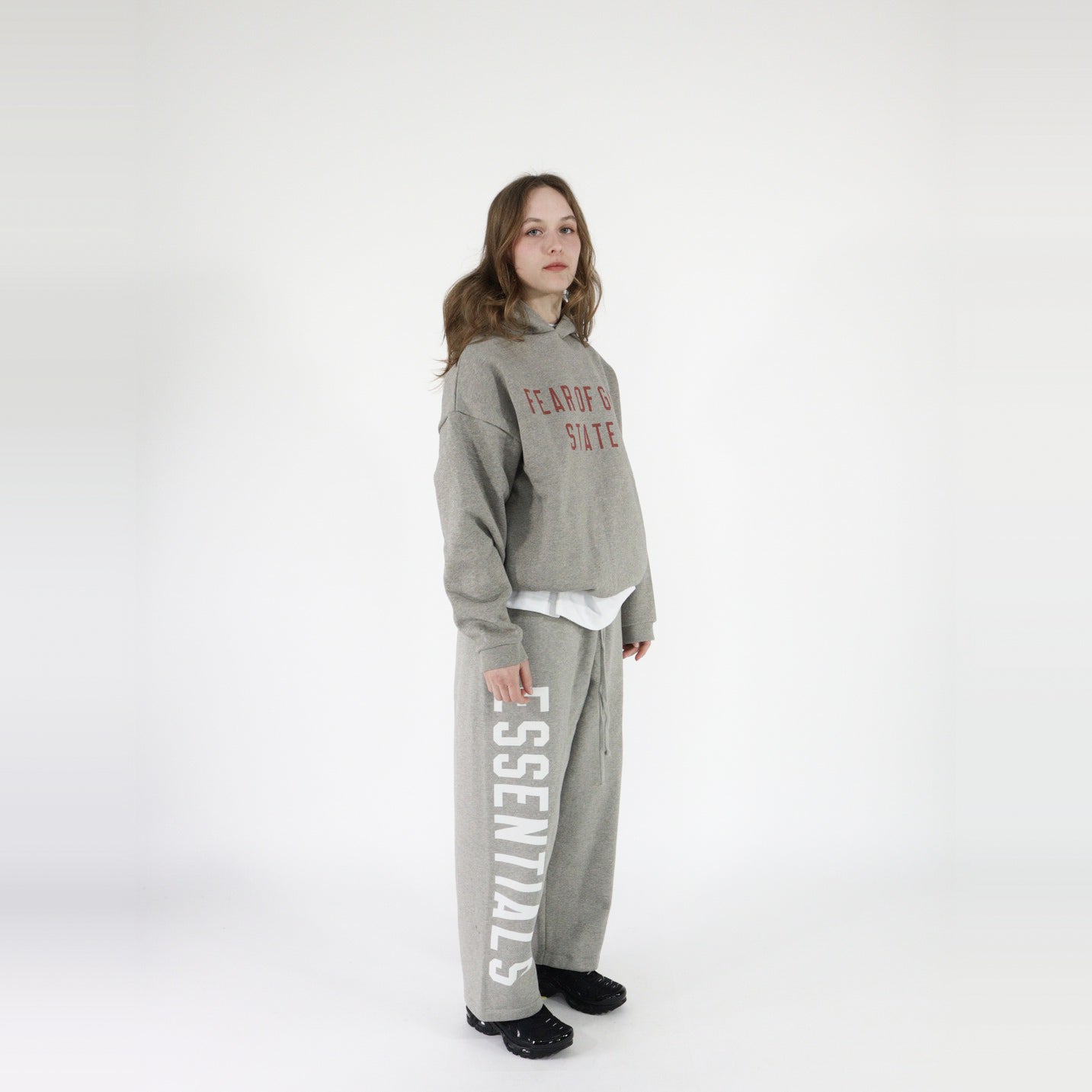 pikastore.cz Fear of God Essentials Fleece Hoodie S24 Dark Heather + S24 Sweatpants Relaxed Heather SET-Bundle-pikastore.cz-pikastore.cz