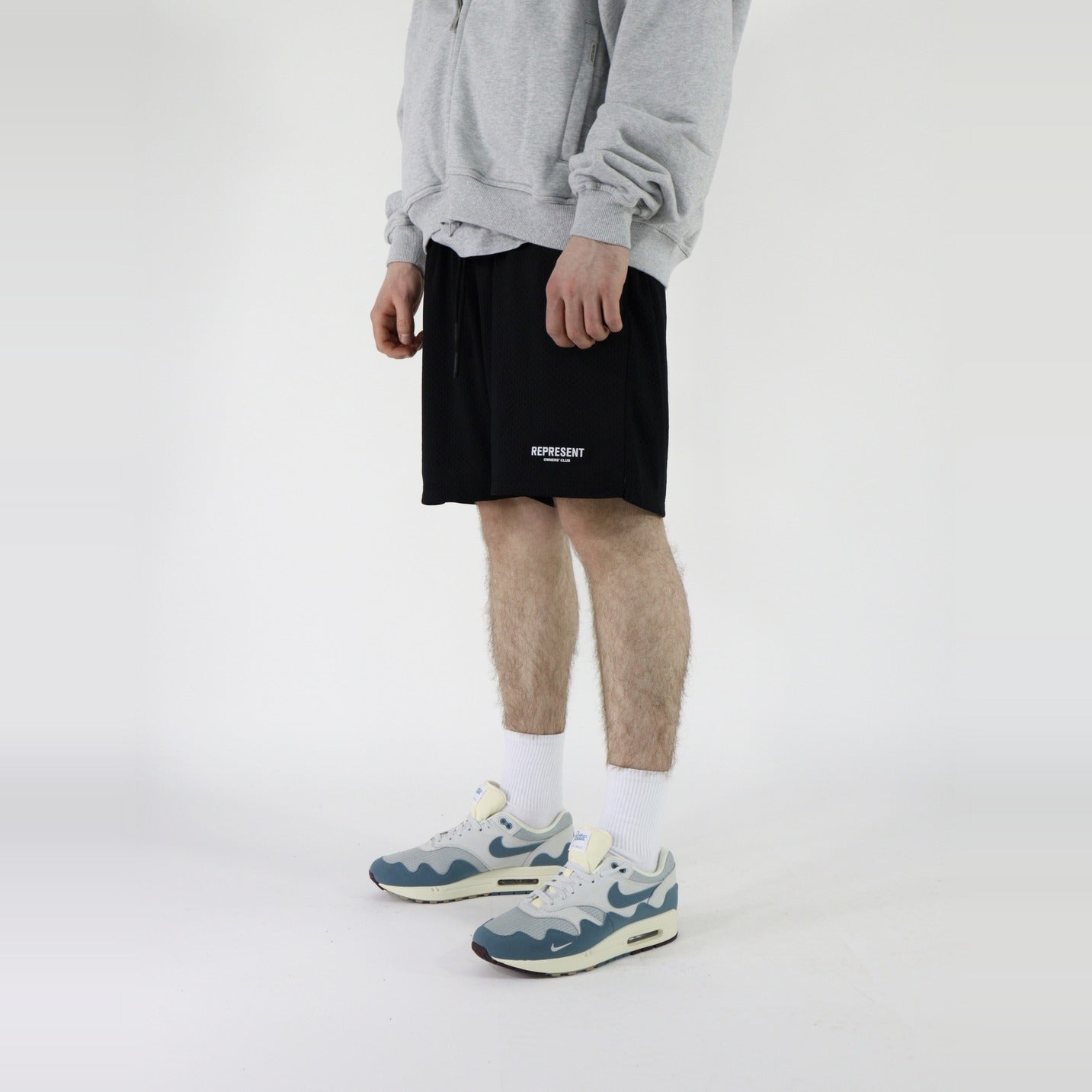 Represent Owners Club Mesh Shorts Black-Clothing-Represent-pikastore.cz