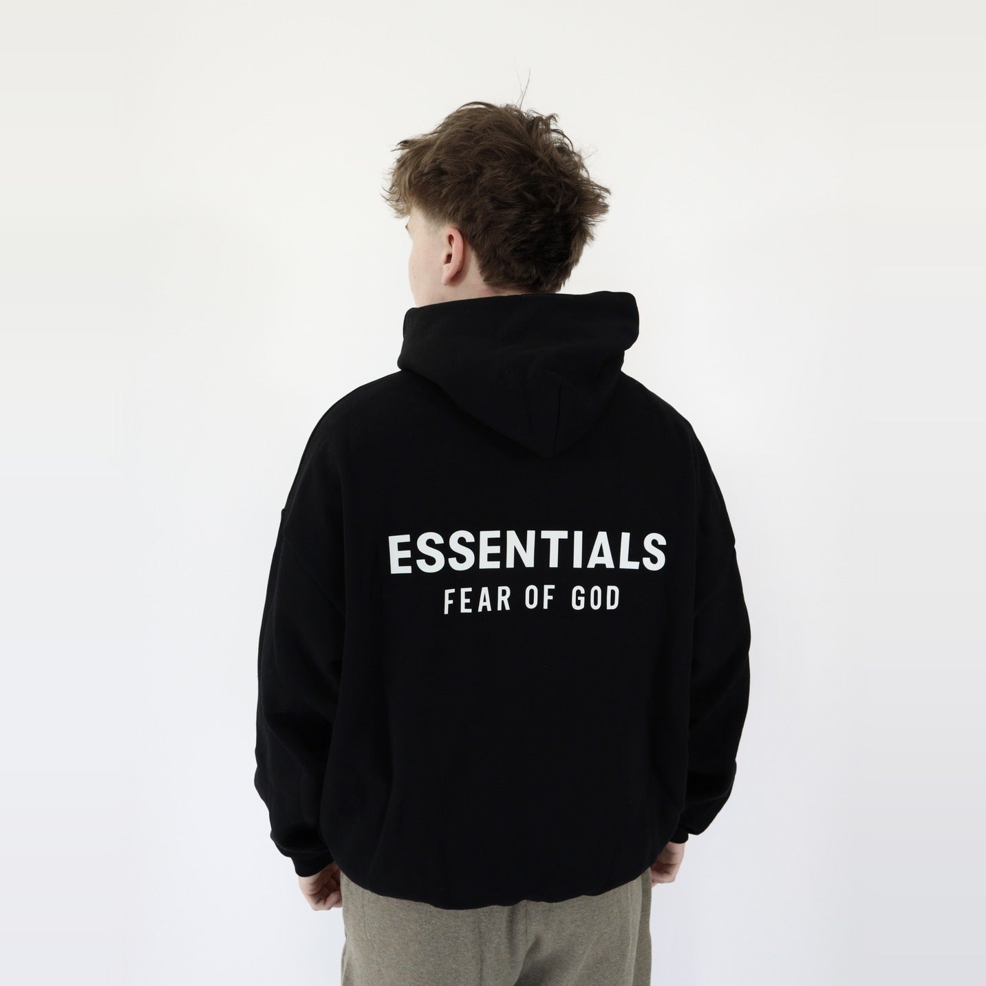 Fear of God Essentials S25 Zip-Up Hoodie Jet Black - PIKASTORE-Clothing-Fear of God-pikastore.cz