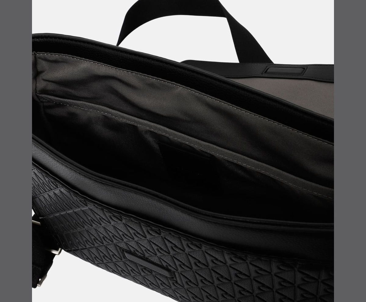 Calvin Klein Cross-body bag Emblem Black – чанта – снимка 3 от 5