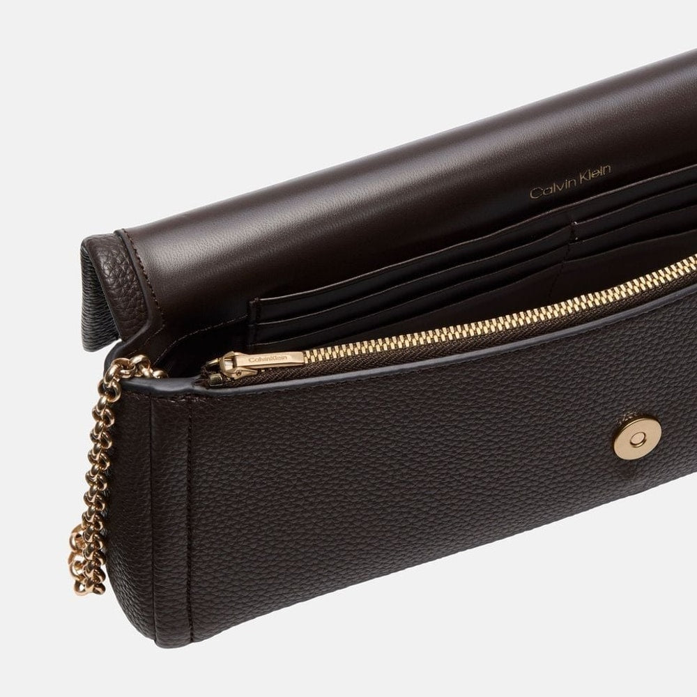 Calvin Klein Cross-body bag Emblem Dark Brown – borsa – foto 3 di 3