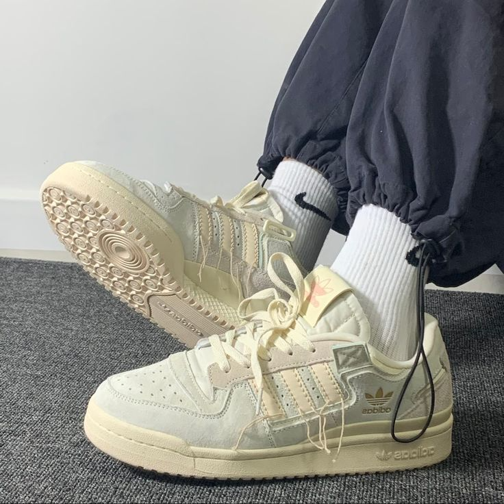 Adidas Forum