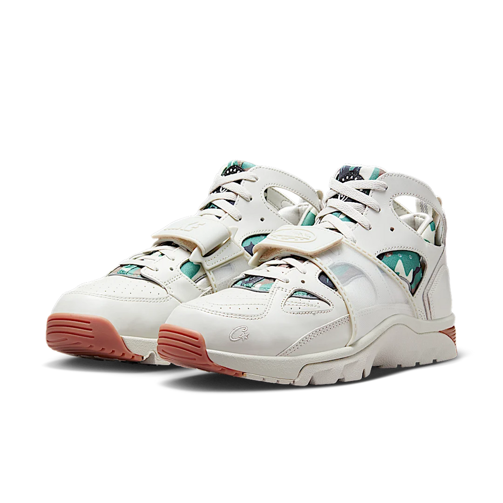 Nike Air Trainer Huarache x Corteiz Light Bone-Nike-pikastore.cz