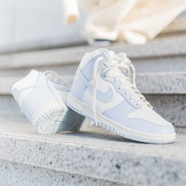 Nike Wmns Dunk High Football Grey-Nike-pikastore.cz