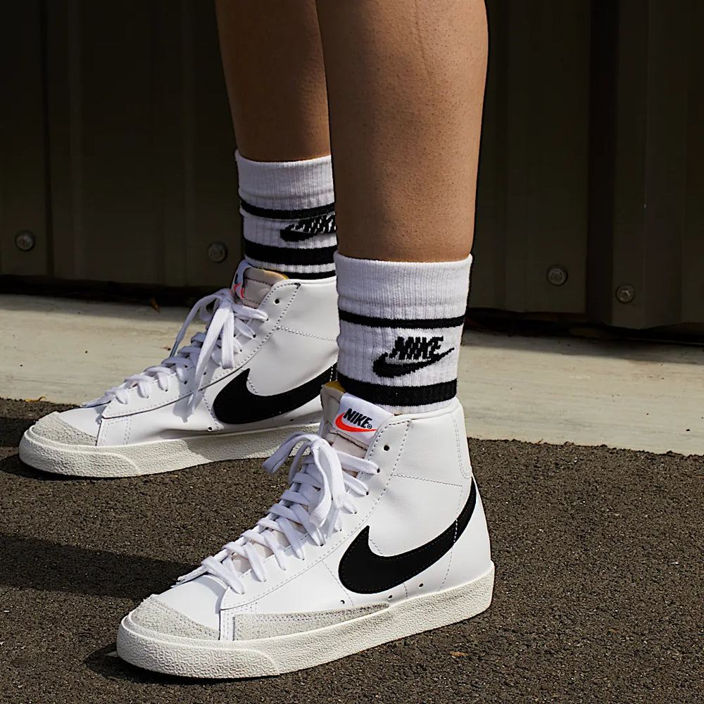 Nike Blazer Mid 77 GS White Black-Nike-pikastore.cz