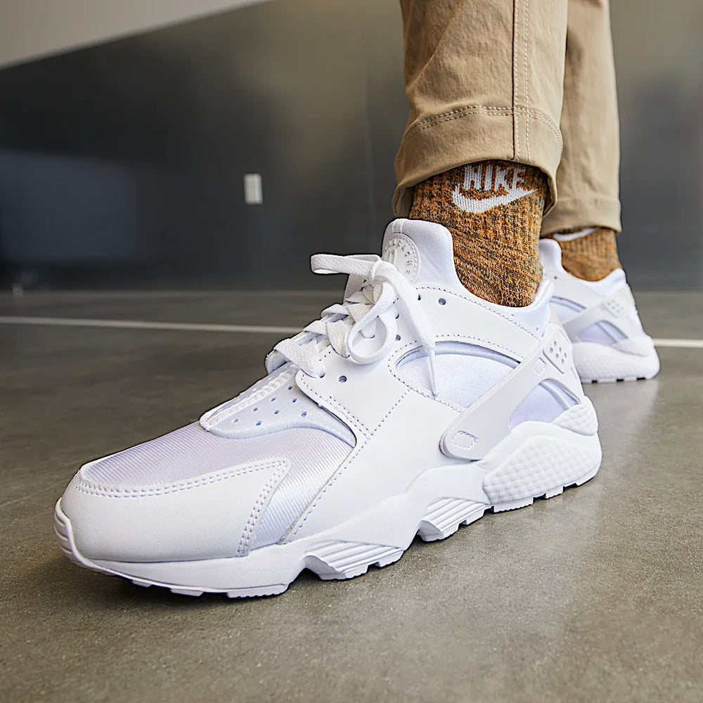 Nike Air Huarache Triple White-Nike-pikastore.cz