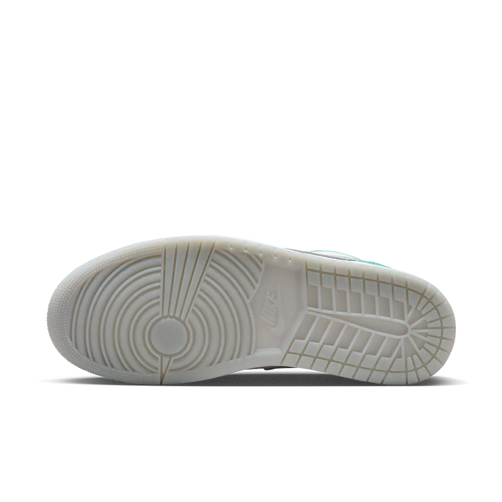 Nike Air Jordan 1 Low SE New Emerald-sneakers-Air Jordan-pikastore.cz