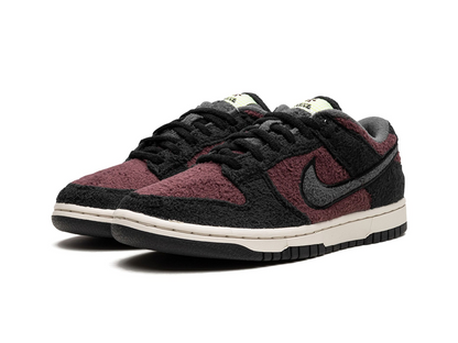 Nike Dunk Low SE Fleece Pack Burgundy Crush (ženske)