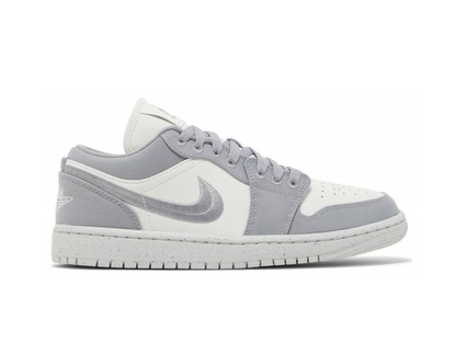 Jordan 1 Low SE svijetlo stel siva (ženska)