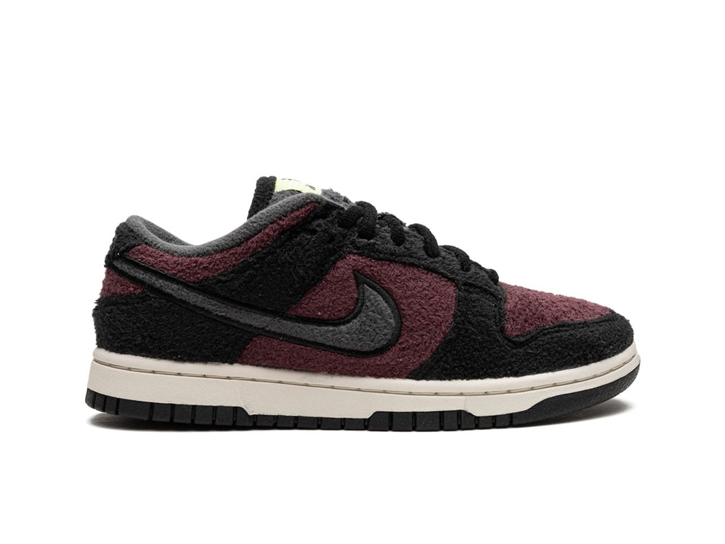 Nike Dunk Low SE Fleece Pack Burgundy Crush (ženske)