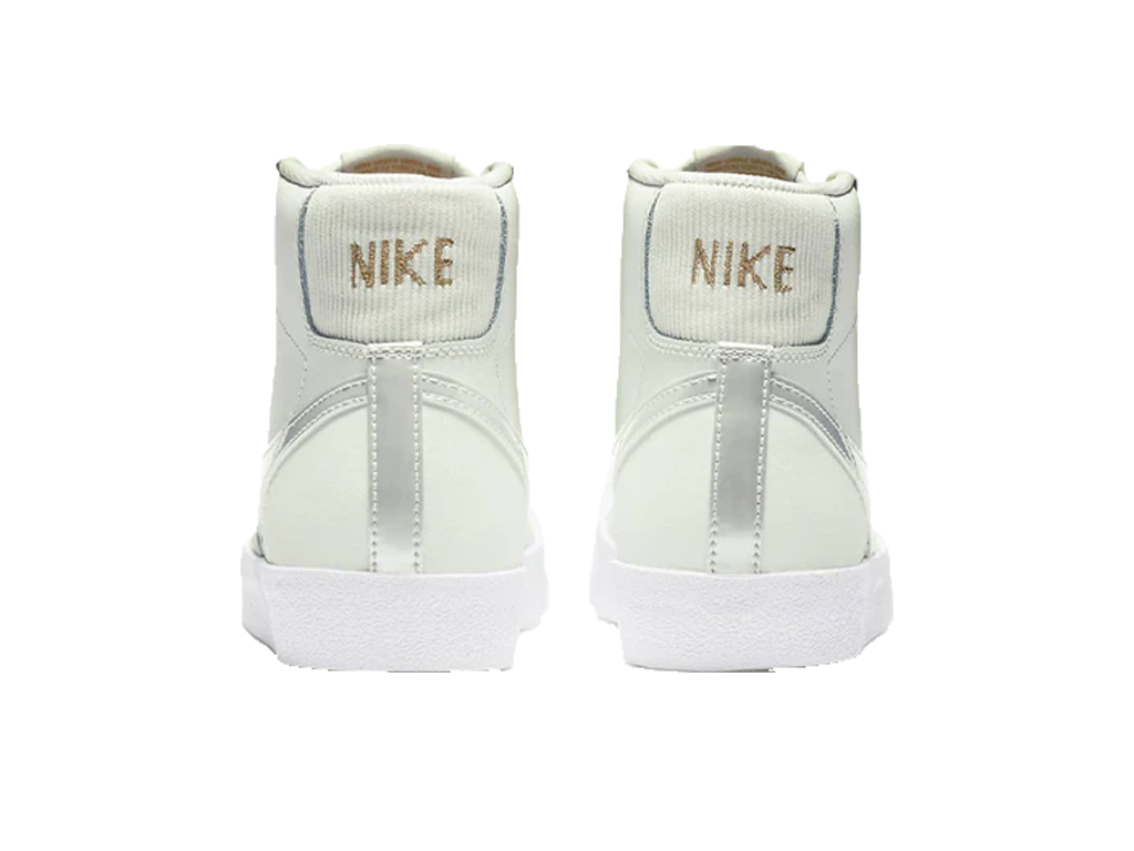 Nike Wmns Blazer Mid 77 Essential White Metallic Silver