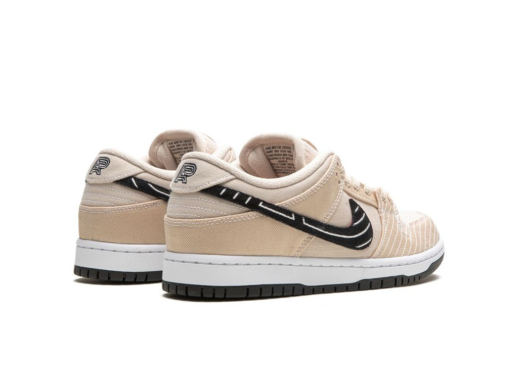 Nike SB Dunk Low Albino &amp; Preto