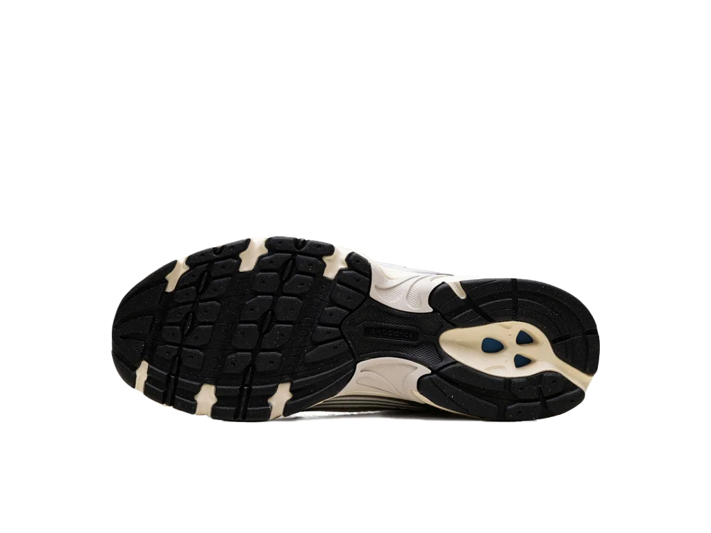 New Balance 530 Silver Metallic Linen-New Balance-pikastore.cz