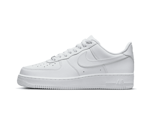 Nike Air Force 1 07 Triple White