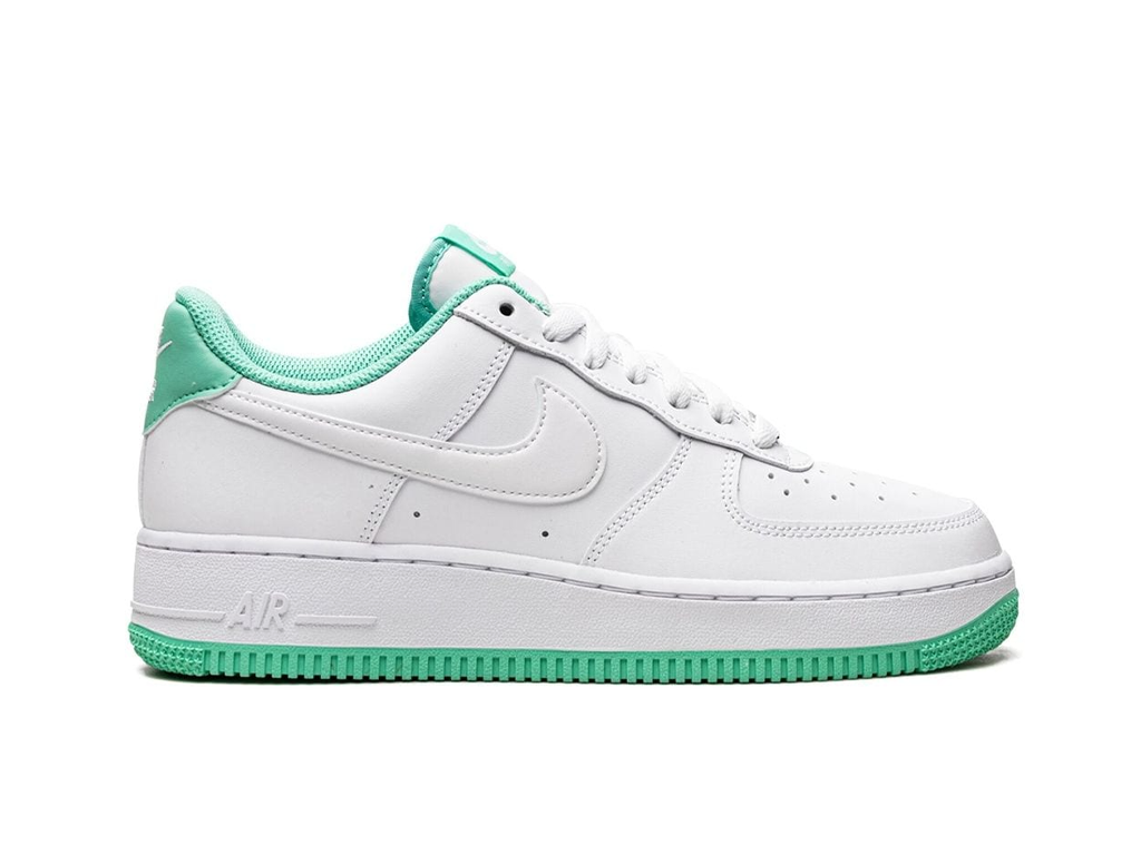 Nike Air Force 1 07 White Light Menta