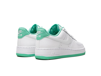 Nike Air Force 1 07 White Light Menta