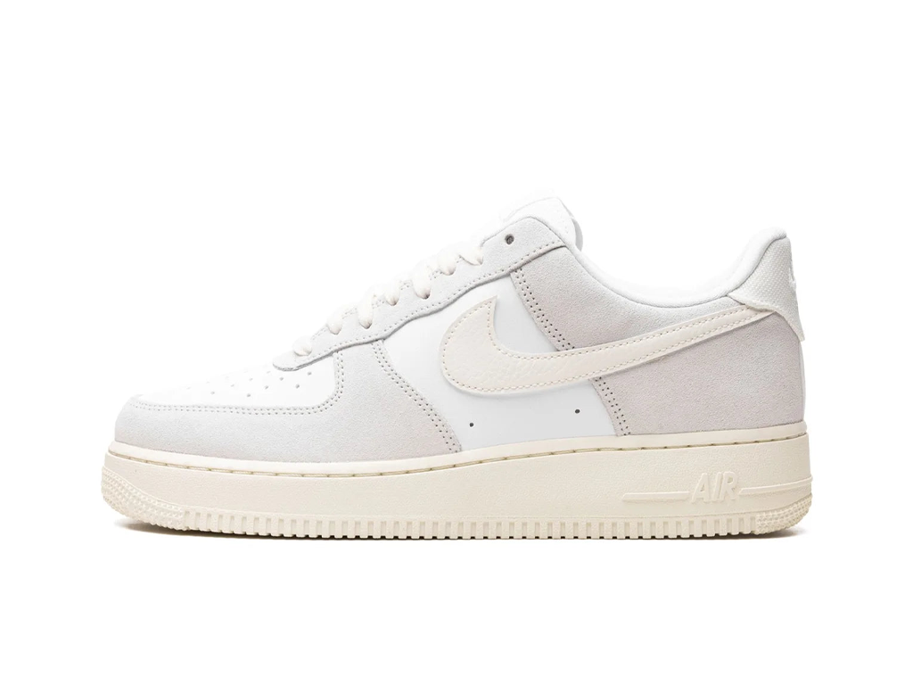 Nike Air Force 1 Low Sail platinasta boja