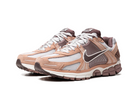 Nike Air Zoom Vomero 5 Dusted Clay-Nike-pikastore.cz