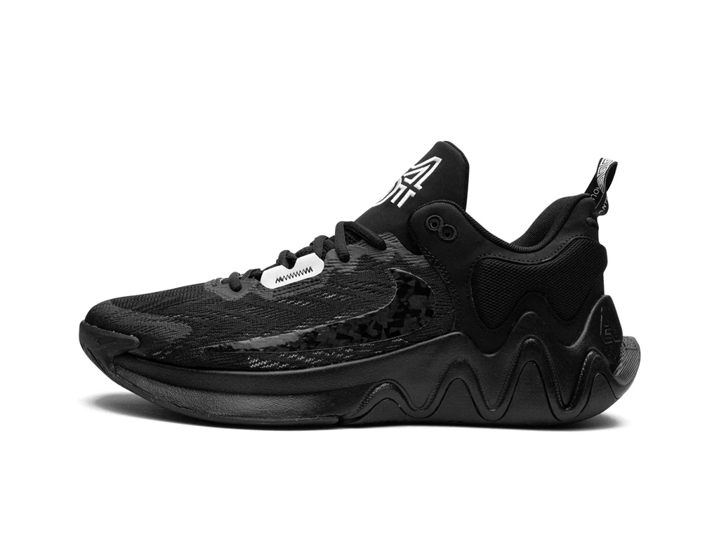 Nike Giannis Immortality 2 Black Holographic Swoosh-Nike-pikastore.cz