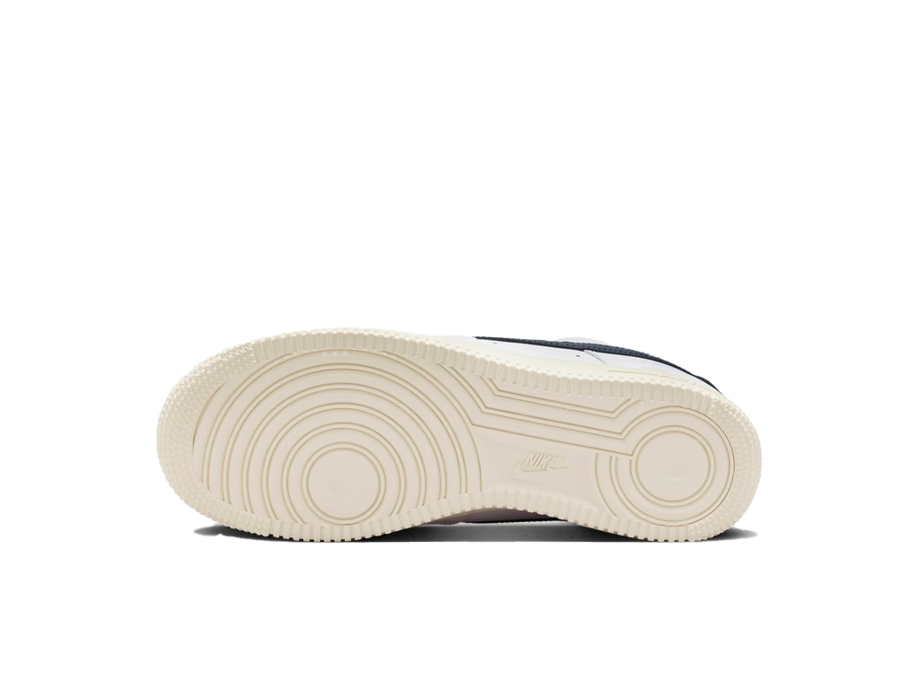 Nike Wmns Air Force 1 07 FlyEase Olympic-Nike-pikastore.cz