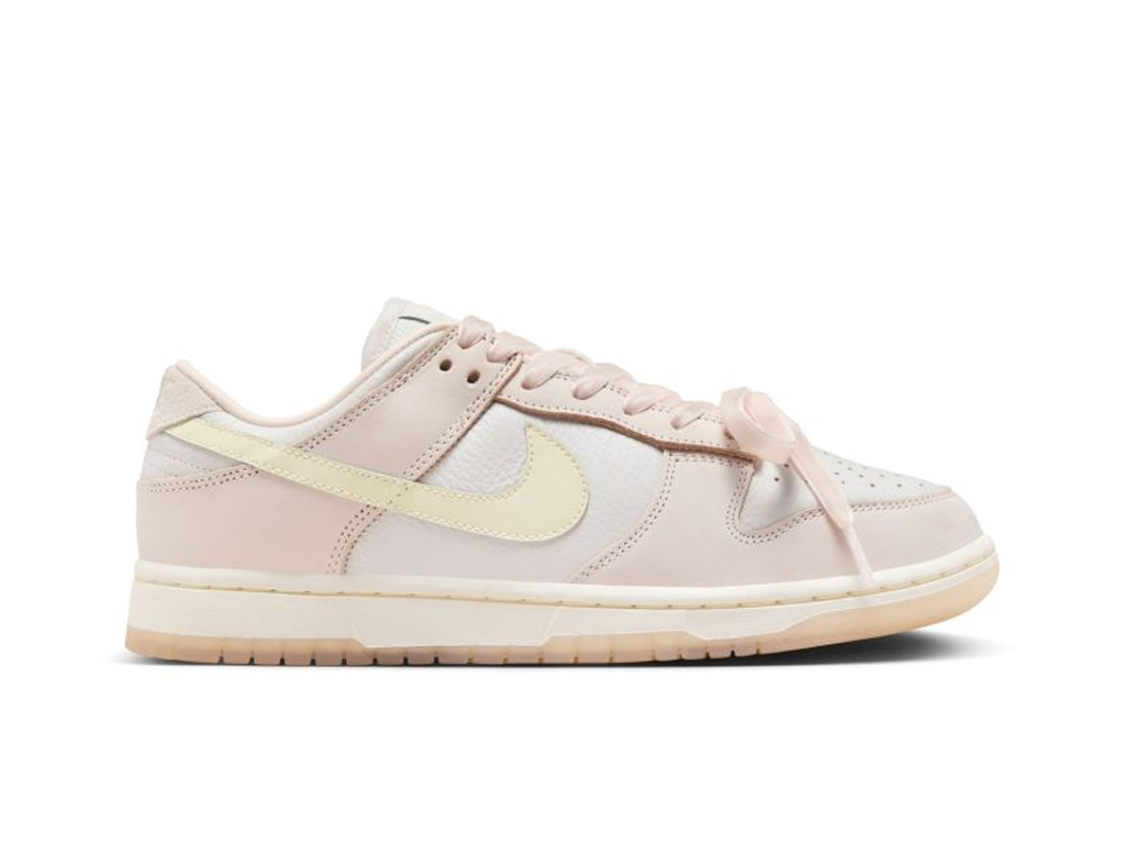 Nike Wmns Dunk Low Light Soft Pink-Nike-pikastore.cz