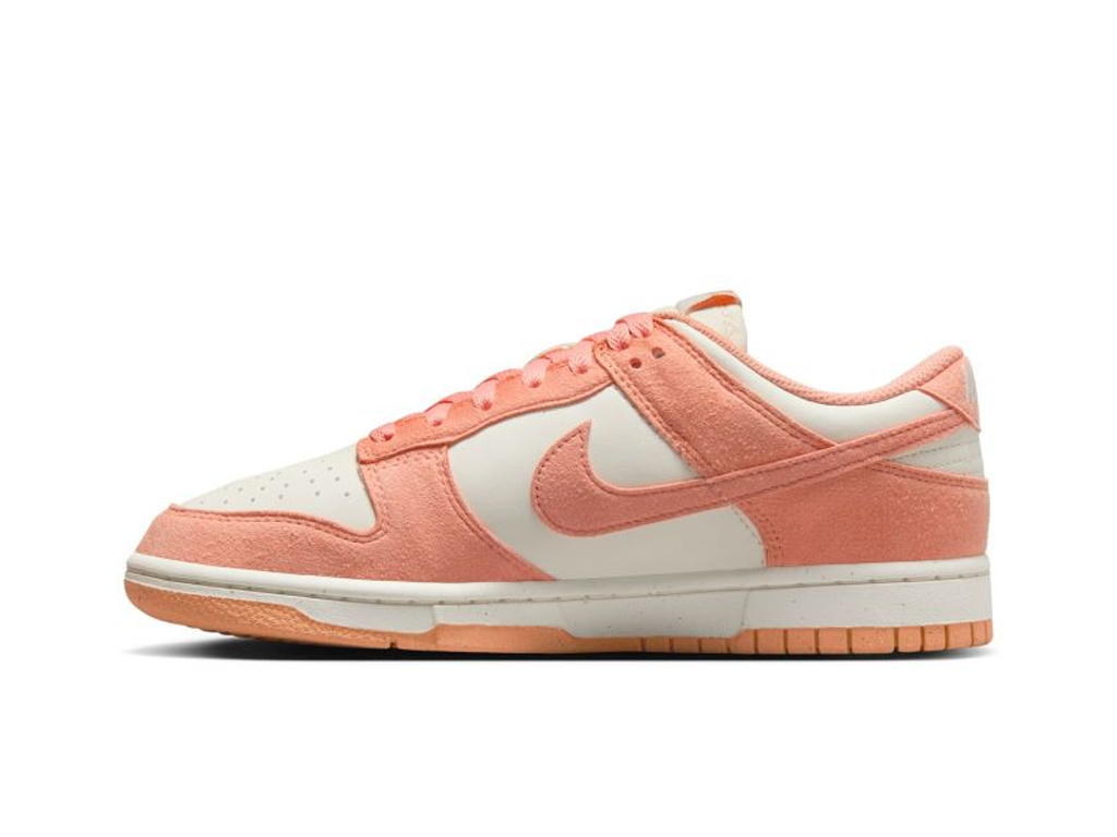 Nike Wmns Dunk Low Next Nature Apricot Agate-Nike-pikastore.cz