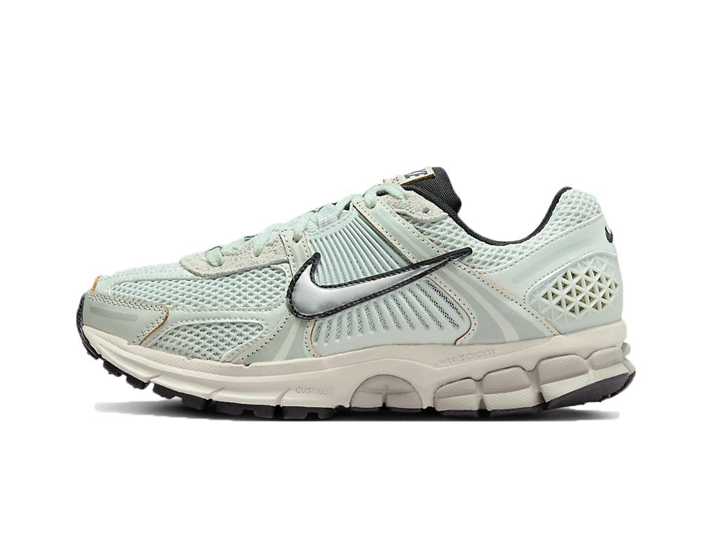Wmns Air Zoom Vomero 5 Light Silver Chrome-Nike-pikastore.cz
