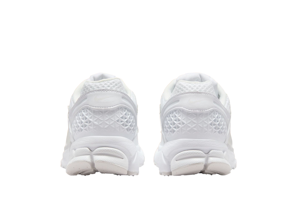 Nike Wmns Air Zoom Vomero 5 Triple White – lenkkarit – kuva 3/5