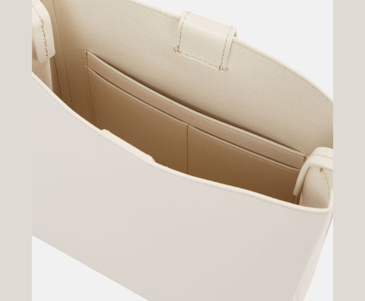 Calvin Klein Leather cross body bag White – bolso – foto 3 de 5
