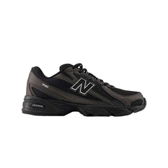 New Balance 740 Black